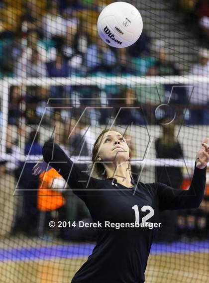 Thumbnail 3 in Valley vs Coal Ridge (CHSAA 3A Playoff) photogallery.