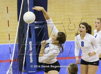 Thumbnail 3 in Valley vs Coal Ridge (CHSAA 3A Playoff) photogallery.