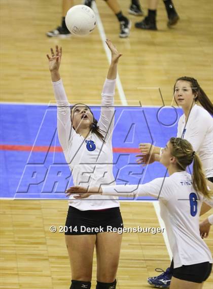 Thumbnail 1 in Valley vs Coal Ridge (CHSAA 3A Playoff) photogallery.