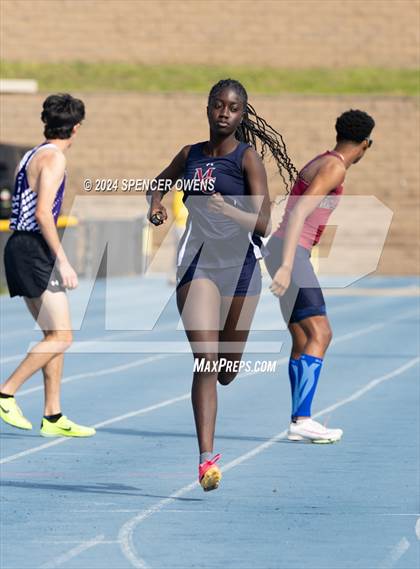 Thumbnail 2 in Johnson C. Smith University Invitational photogallery.