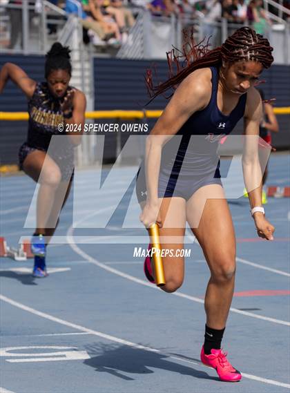 Thumbnail 2 in Johnson C. Smith University Invitational photogallery.