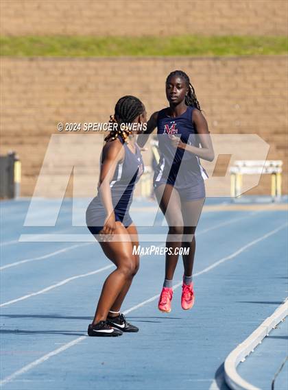 Thumbnail 1 in Johnson C. Smith University Invitational photogallery.