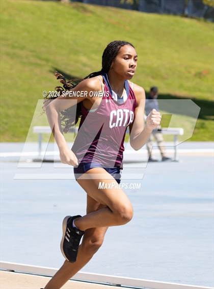 Thumbnail 2 in Johnson C. Smith University Invitational photogallery.