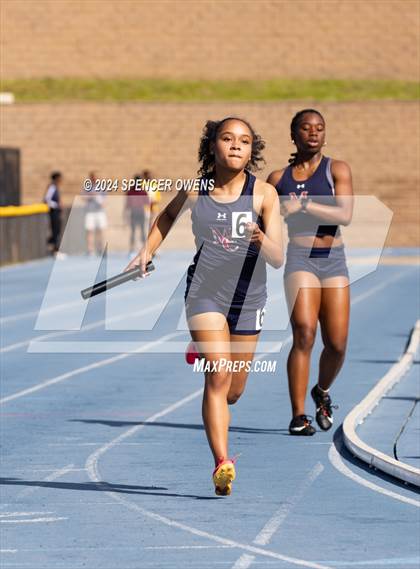 Thumbnail 2 in Johnson C. Smith University Invitational photogallery.