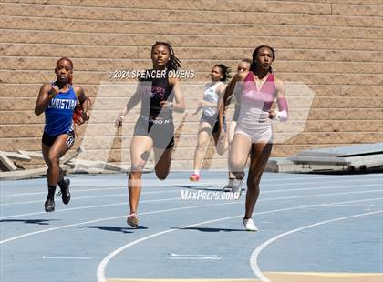 Thumbnail 2 in Johnson C. Smith University Invitational photogallery.