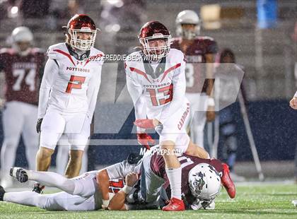 Thumbnail 2 in Pottsboro vs. Jefferson (UIL 3A Bi-District) photogallery.