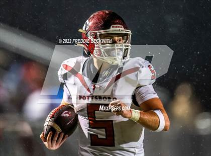 Thumbnail 3 in Pottsboro vs. Jefferson (UIL 3A Bi-District) photogallery.