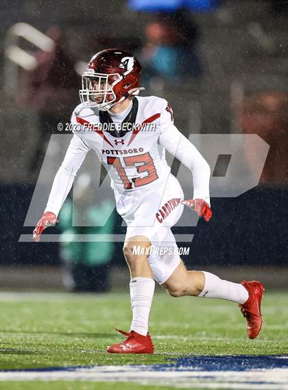 Thumbnail 2 in Pottsboro vs. Jefferson (UIL 3A Bi-District) photogallery.
