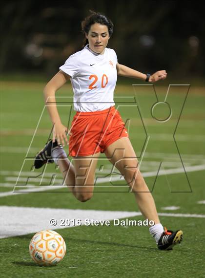 Thumbnail 2 in East Ascenscion vs Mt. Carmel (LHSAA D1 Quarterfinal) photogallery.