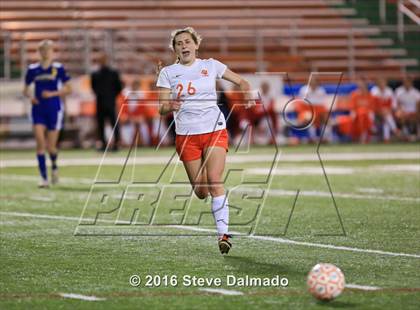 Thumbnail 1 in East Ascenscion vs Mt. Carmel (LHSAA D1 Quarterfinal) photogallery.
