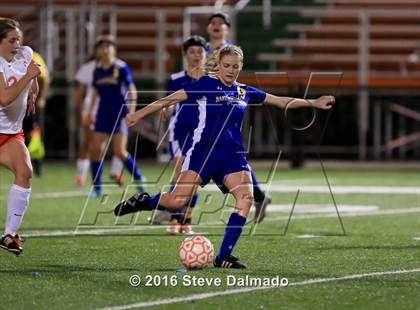 Thumbnail 3 in East Ascenscion vs Mt. Carmel (LHSAA D1 Quarterfinal) photogallery.