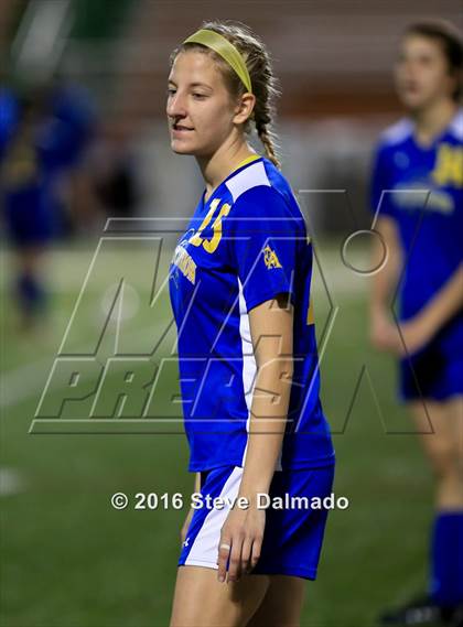 Thumbnail 3 in East Ascenscion vs Mt. Carmel (LHSAA D1 Quarterfinal) photogallery.