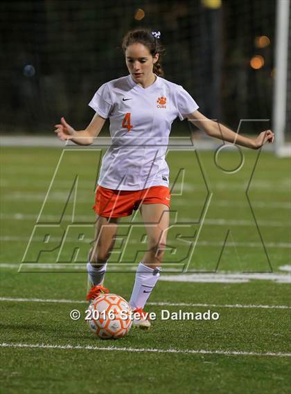 Thumbnail 2 in East Ascenscion vs Mt. Carmel (LHSAA D1 Quarterfinal) photogallery.