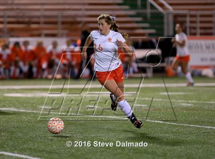 Thumbnail 2 in East Ascenscion vs Mt. Carmel (LHSAA D1 Quarterfinal) photogallery.