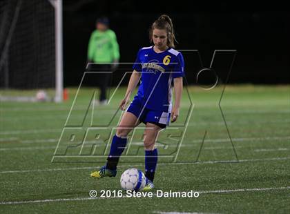 Thumbnail 3 in East Ascenscion vs Mt. Carmel (LHSAA D1 Quarterfinal) photogallery.