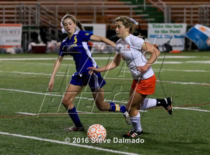 Thumbnail 1 in East Ascenscion vs Mt. Carmel (LHSAA D1 Quarterfinal) photogallery.