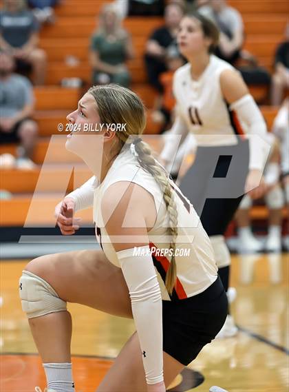 Thumbnail 1 in Grand Saline vs Eustace photogallery.