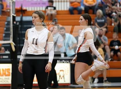 Thumbnail 1 in Grand Saline vs Eustace photogallery.