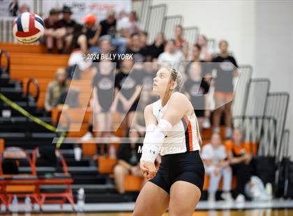 Thumbnail 1 in Grand Saline vs Eustace photogallery.