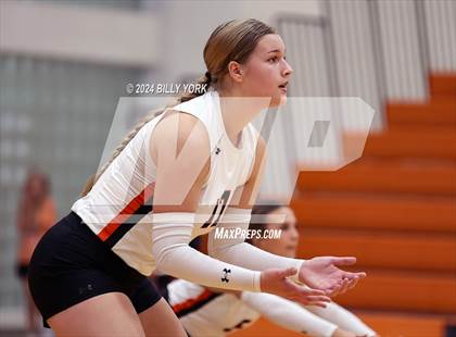 Thumbnail 3 in Grand Saline vs Eustace photogallery.