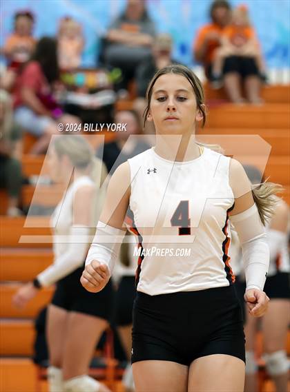 Thumbnail 3 in Grand Saline vs Eustace photogallery.