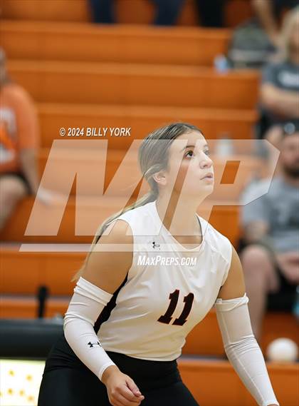 Thumbnail 2 in Grand Saline vs Eustace photogallery.