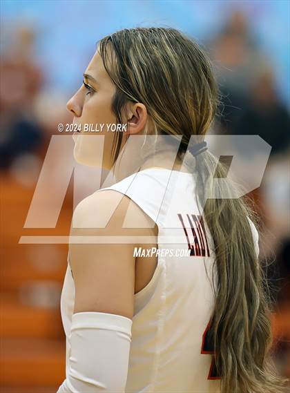 Thumbnail 1 in Grand Saline vs Eustace photogallery.