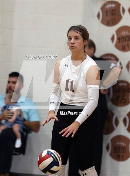 Thumbnail 2 in Grand Saline vs Eustace photogallery.