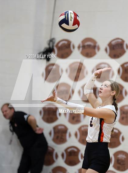 Thumbnail 3 in Grand Saline vs Eustace photogallery.
