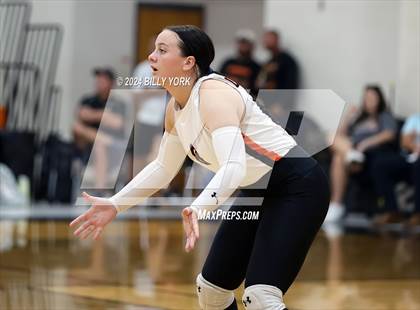 Thumbnail 2 in Grand Saline vs Eustace photogallery.