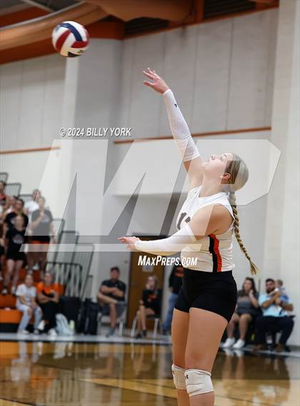 Thumbnail 1 in Grand Saline vs Eustace photogallery.