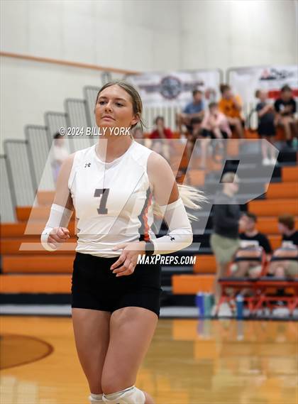 Thumbnail 2 in Grand Saline vs Eustace photogallery.