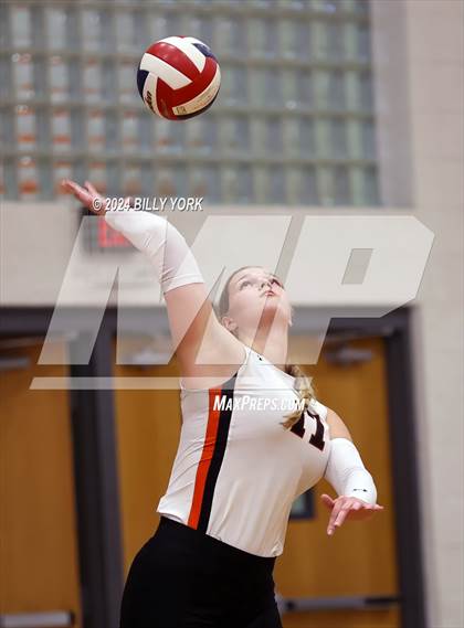 Thumbnail 1 in Grand Saline vs Eustace photogallery.
