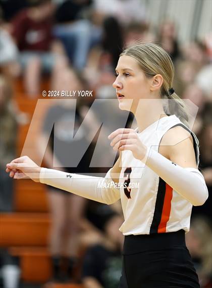 Thumbnail 1 in Grand Saline vs Eustace photogallery.