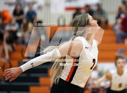 Thumbnail 2 in Grand Saline vs Eustace photogallery.