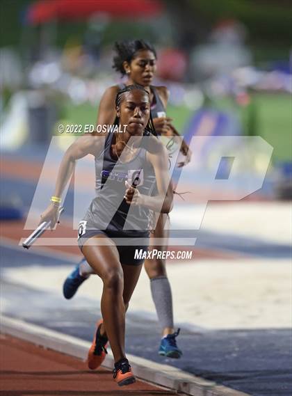 Thumbnail 2 in CIF State Track and Field Championship (Girls 4x400 Relay) photogallery.