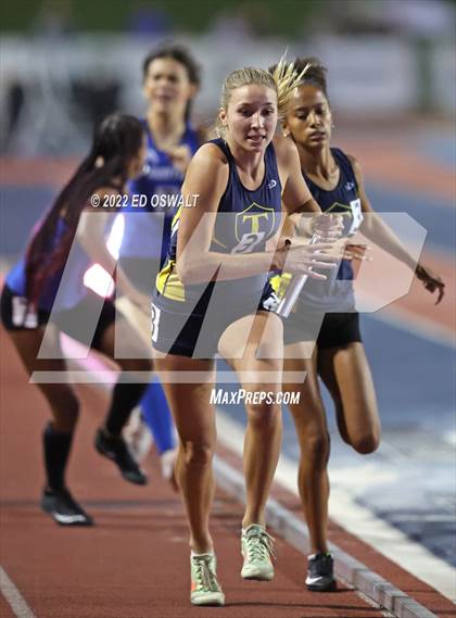 Thumbnail 2 in CIF State Track and Field Championship (Girls 4x400 Relay) photogallery.