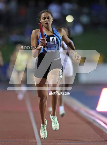 Thumbnail 3 in CIF State Track and Field Championship (Girls 4x400 Relay) photogallery.
