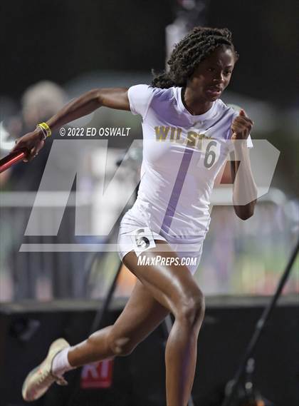 Thumbnail 2 in CIF State Track and Field Championship (Girls 4x400 Relay) photogallery.