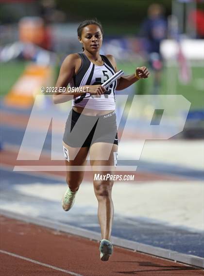 Thumbnail 2 in CIF State Track and Field Championship (Girls 4x400 Relay) photogallery.