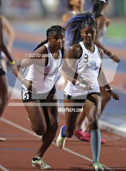 Thumbnail 1 in CIF State Track and Field Championship (Girls 4x400 Relay) photogallery.