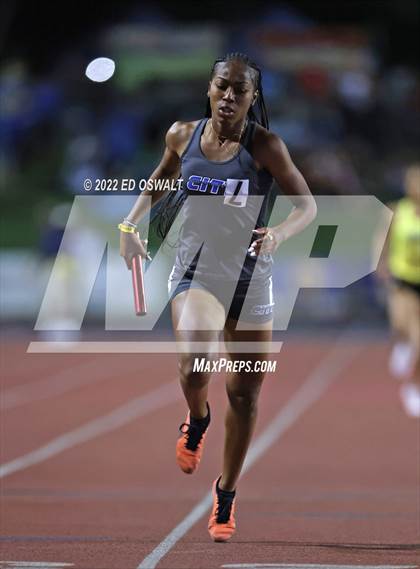 Thumbnail 2 in CIF State Track and Field Championship (Girls 4x400 Relay) photogallery.