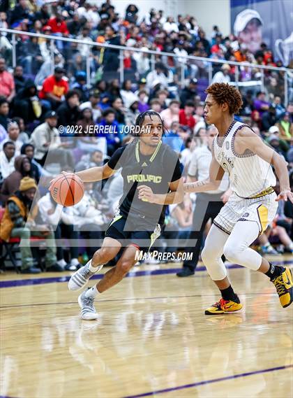 Thumbnail 2 in Word of God Christian Academy vs Prolific Prep of Napa Christian (John Wall Holiday Invitational) photogallery.