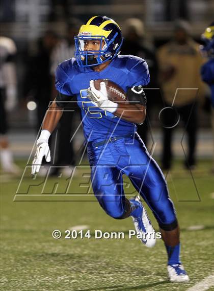 Thumbnail 2 in Pomona vs. San Dimas (CIF SS Mid-Valley Division 2nd Round) photogallery.