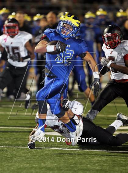 Thumbnail 3 in Pomona vs. San Dimas (CIF SS Mid-Valley Division 2nd Round) photogallery.