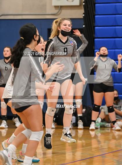 Thumbnail 2 in Terra Linda vs. West County photogallery.
