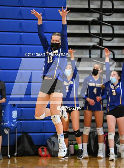 Thumbnail 1 in Terra Linda vs. West County photogallery.