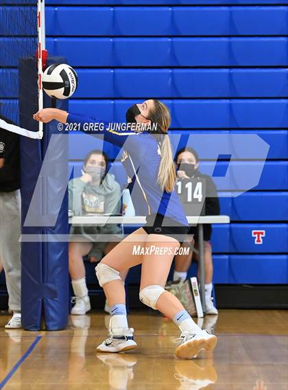 Thumbnail 1 in Terra Linda vs. West County photogallery.