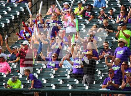 Thumbnail 1 in Overton vs. Collinsville (UIL Baseball 2A D2 Final) photogallery.