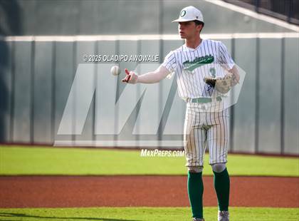Thumbnail 2 in Overton vs. Collinsville (UIL Baseball 2A D2 Final) photogallery.